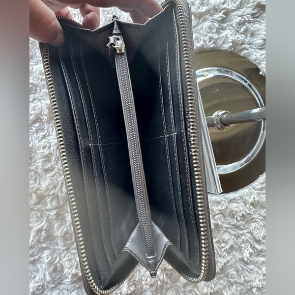 Michael Kors studded jet set zip around wallet - Picture 3 of 5